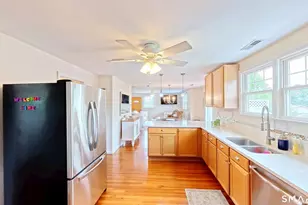 31 Quinnipiac Ave, North Haven, CT 06473 - Photo 15