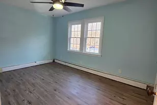 19 B Weatley St, Killingly, CT 06239 - Photo 5