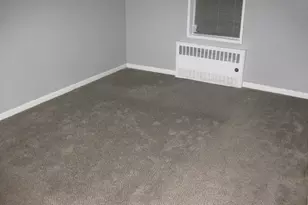 7 4th St, Stamford, CT 06905 - Photo 9