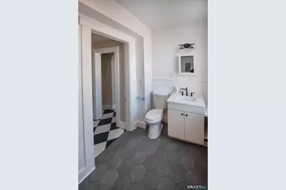 214 Broadway #APT 3, Norwich, CT 06360 - Photo 7