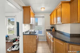 124 Windsor Ave, Meriden, CT 06451 - Photo 33