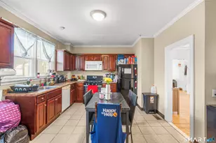 124 Windsor Ave, Meriden, CT 06451 - Photo 11