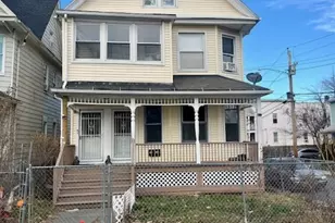 166 Laurel Ave, Bridgeport, CT 06605 - Photo 1