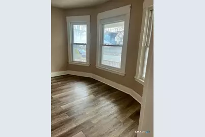 166 Laurel Avenue, Bridgeport, CT 06605 - Photo 5