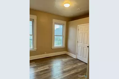 166 Laurel Avenue, Bridgeport, CT 06605 - Photo 13