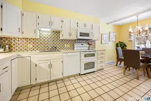 580 Mountain Rd, West Hartford, CT 06117 - Photo 11