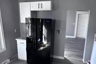 28 Hill St, Waterbury, CT 06704 - Photo 7