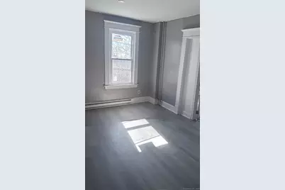 28 Hill Street, Waterbury, CT 06704 - Photo 9