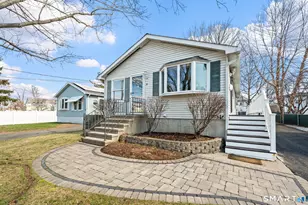 20 Pearl St, Glastonbury, CT 06033 - Photo 1