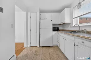 13 Robbins Ln, Rocky Hill, CT 06067 - Photo 5