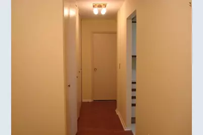 887 Farmington Avenue #APT 2K, West Hartford, CT 06119 - Photo 9