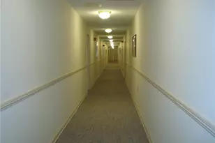 887 Farmington Ave, West Hartford, CT 06119 - Photo 3