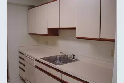 887 Farmington Avenue #APT 2K, West Hartford, CT 06119 - Photo 13