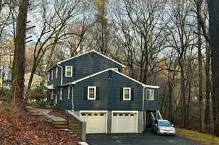 6 Redcoat Ln, Trumbull, CT 06611 - Photo 3