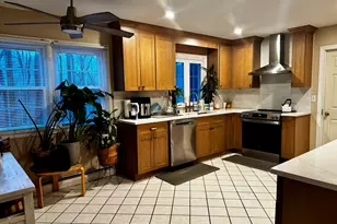 6 Redcoat Ln, Trumbull, CT 06611 - Photo 9