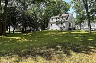 28 North Ave, North Haven, CT 06473 - Photo 3