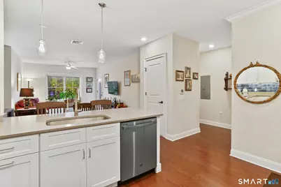 233 Danbury Road #APT A209, Ridgefield, CT 06877 - Photo 3