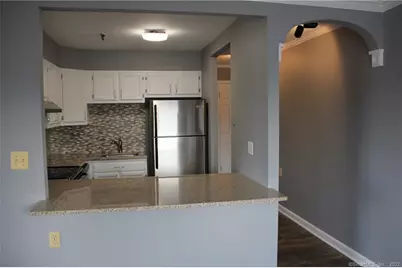 51 Schuyler Avenue #APT 5A, Stamford, CT 06902 - Photo 5