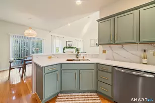 160 Barkledge Dr, Newington, CT 06111 - Photo 7