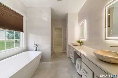 160 Barkledge Drive #160, Newington, CT 06111 - Photo 17