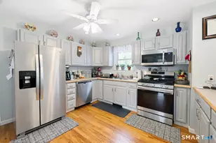 98 Scofield Ave, Stamford, CT 06906 - Photo 5