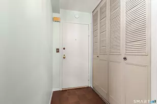 1 Strawberry Hill Ct, Stamford, CT 06902 - Photo 5