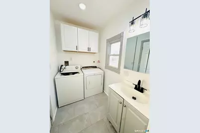 329 Amsterdam Avenue, Bridgeport, CT 06606 - Photo 27