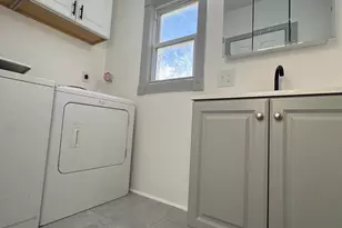 329 Amsterdam Ave, Bridgeport, CT 06606 - Photo 13