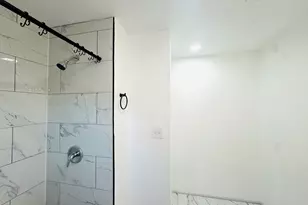 329 Amsterdam Ave, Bridgeport, CT 06606 - Photo 21