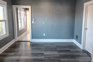 9 Westphal St, West Hartford, CT 06110 - Photo 3