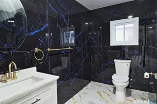 40 Elizabeth St, Waterbury, CT 06704 - Photo 3