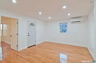 40 Elizabeth St, Waterbury, CT 06704 - Photo 5