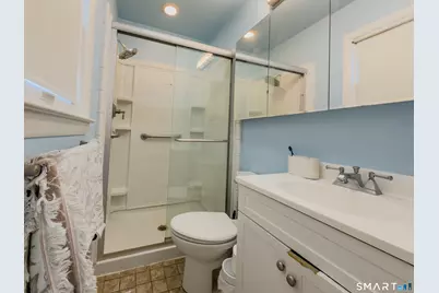 124 Wyndover Lane, Stamford, CT 06902 - Photo 23