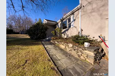 124 Wyndover Lane, Stamford, CT 06902 - Photo 3