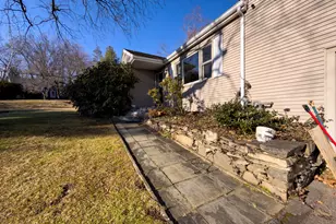 124 Wyndover Ln, Stamford, CT 06902 - Photo 3