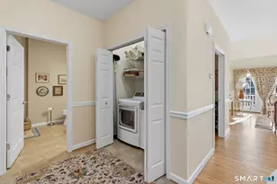 8 Old Barn Rd, East Windsor, CT 06088 - Photo 5