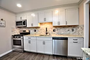 85 Winthrop Rd, Windsor, CT 06095 - Photo 11