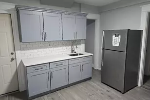 268 Pine St, Waterbury, CT 06710 - Photo 3