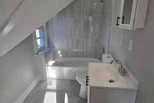 268 Pine St, Waterbury, CT 06710 - Photo 3