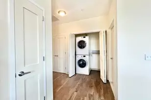 215 Stillwater Ave, Stamford, CT 06902 - Photo 7