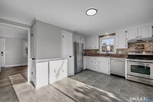 2 Butternut Dr, Glastonbury, CT 06033 - Photo 9