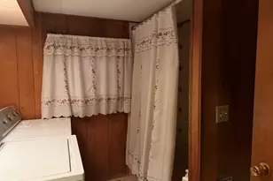 6 Cherokee Rd, East Hartford, CT 06118 - Photo 11