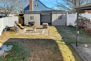 61 Smith St, East Lyme, CT 06357 - Photo 7