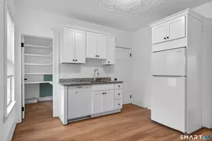 373 Wood Ave, Bridgeport, CT 06605 - Photo 11