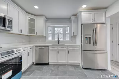 51 Pembroke Street, Hartford, CT 06112 - Photo 3