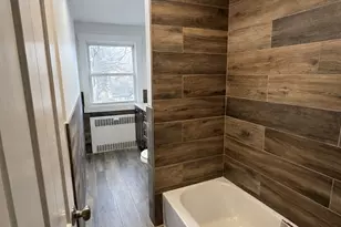 51 Pembroke St, Hartford, CT 06112 - Photo 17