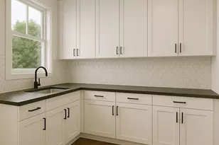 13 Meadow St, New Hartford, CT 06057 - Photo 7