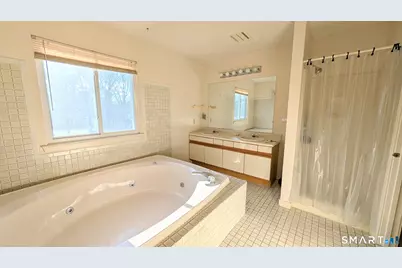 69 Northwest Drive #APT 45, Plainville, CT 06062 - Photo 9