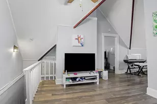 28 Dolsen Pl, Stamford, CT 06901 - Photo 21