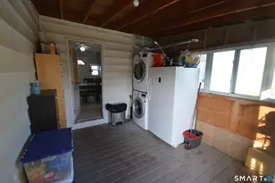 855 Burnsford Ave, Bridgeport, CT 06606 - Photo 27